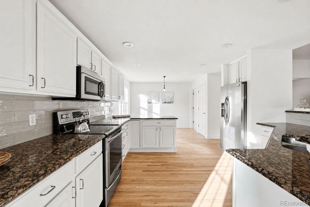 7883 S Buchanan Way, Aurora, CO 80016