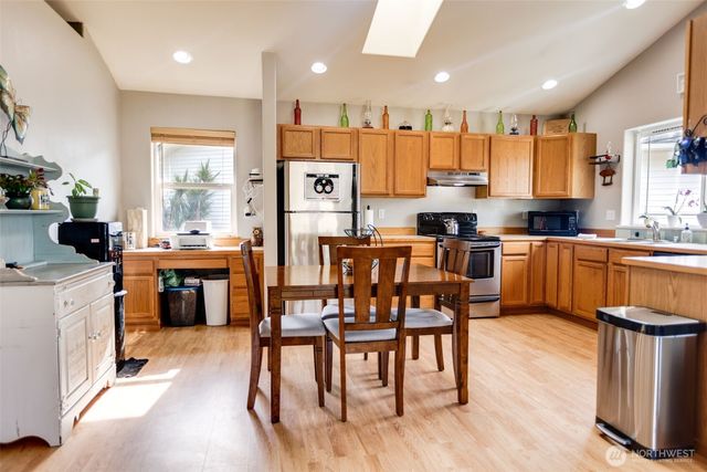 858 Willow Court SW, Ocean Shores, WA 98569