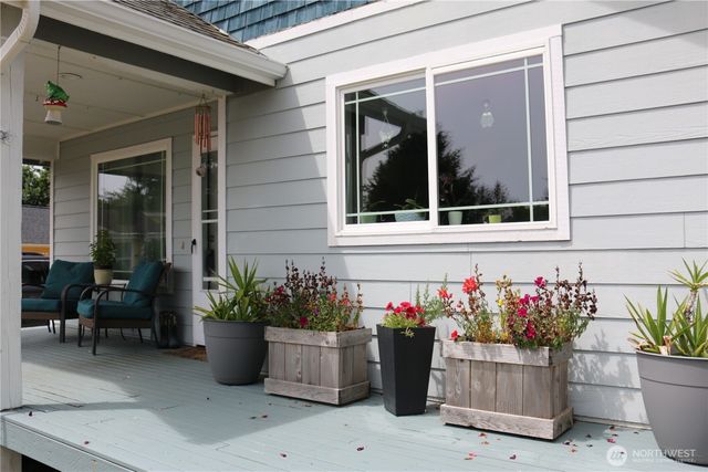 858 Willow Court SW, Ocean Shores, WA 98569