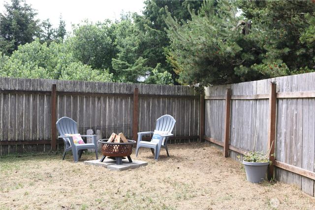 858 Willow Court SW, Ocean Shores, WA 98569