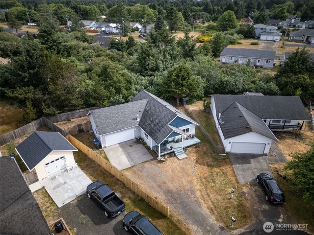 858 Willow Court SW, Ocean Shores, WA 98569