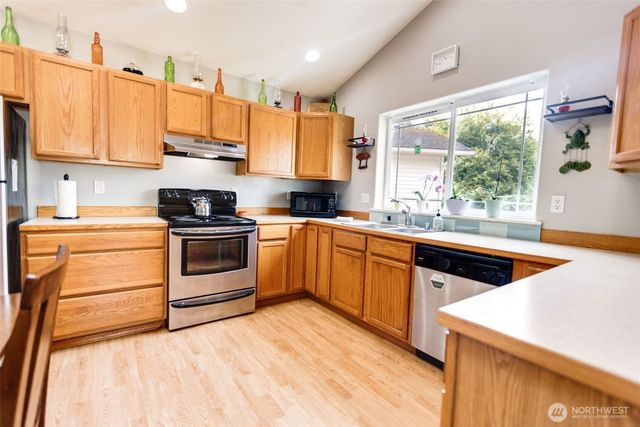 858 Willow Court SW, Ocean Shores, WA 98569