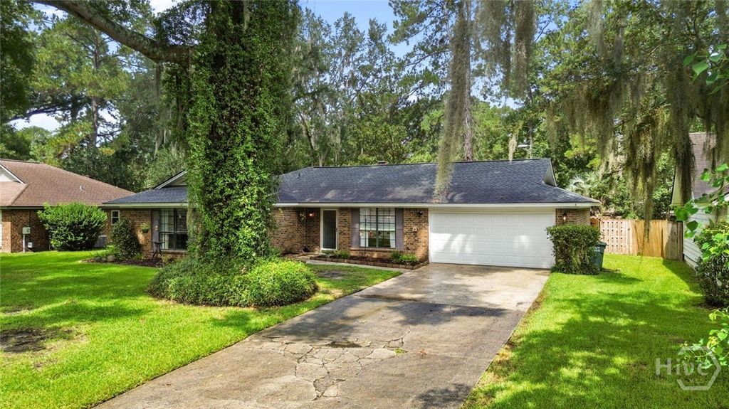 Image 1 of property listing at 8 Bristlecone Court, Savannah, GA 31419