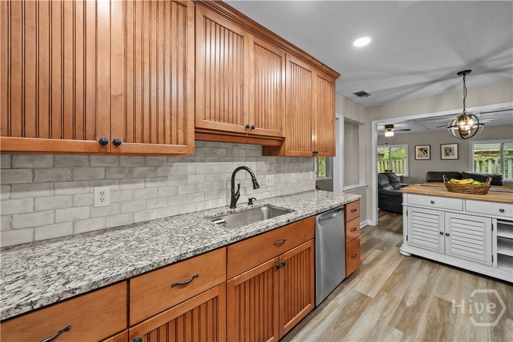 Image 12 of property listing at 8 Bristlecone Court, Savannah, GA 31419