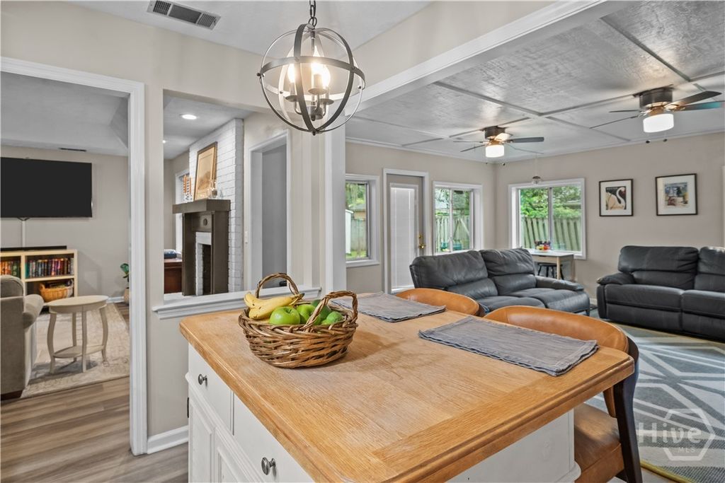 Image 14 of property listing at 8 Bristlecone Court, Savannah, GA 31419