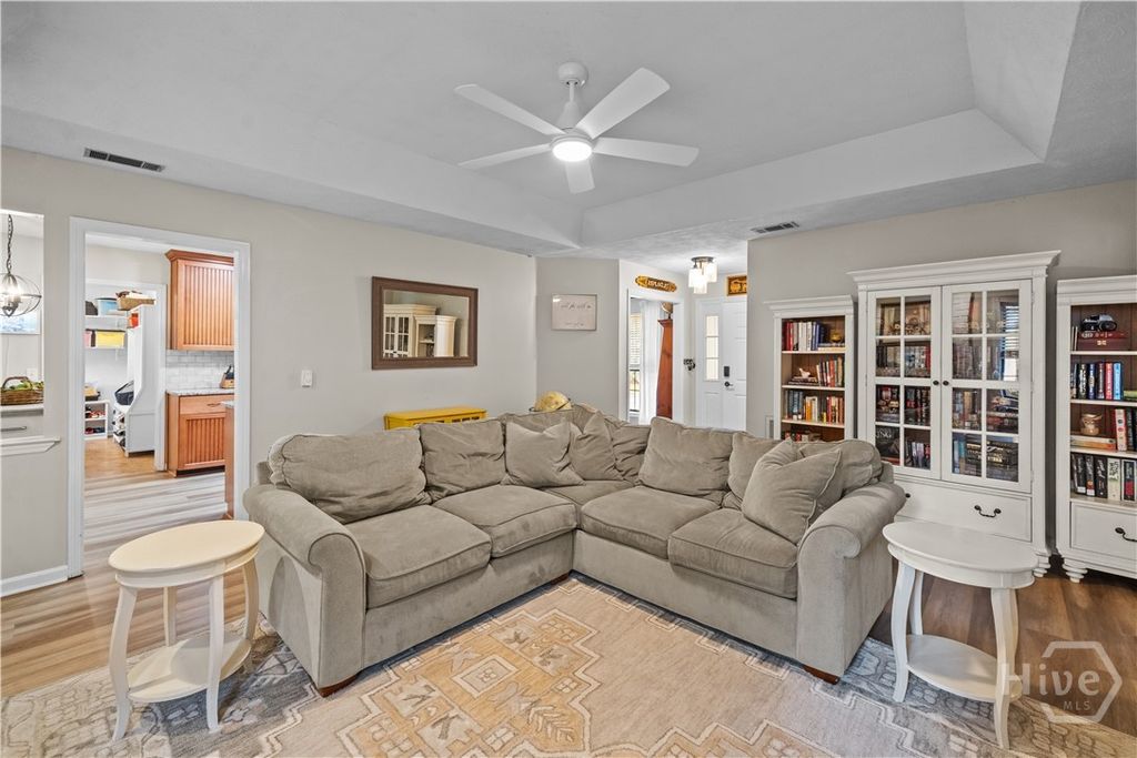 Image 4 of property listing at 8 Bristlecone Court, Savannah, GA 31419