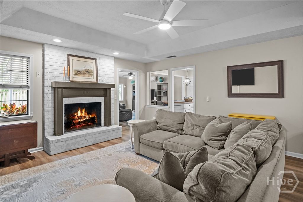 Image 6 of property listing at 8 Bristlecone Court, Savannah, GA 31419