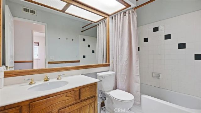 5 Sagebrush, Pomona, CA 91766