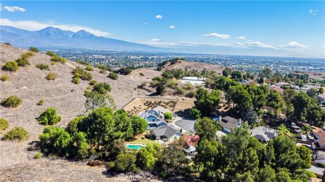 5 Sagebrush, Pomona, CA 91766