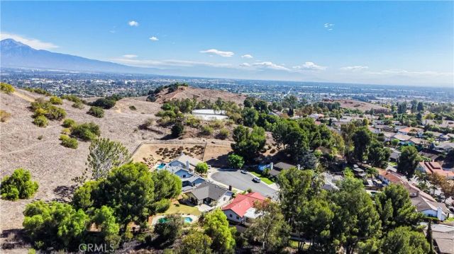 5 Sagebrush, Pomona, CA 91766
