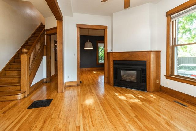 119 Isabel Street E, Saint Paul, MN 55107