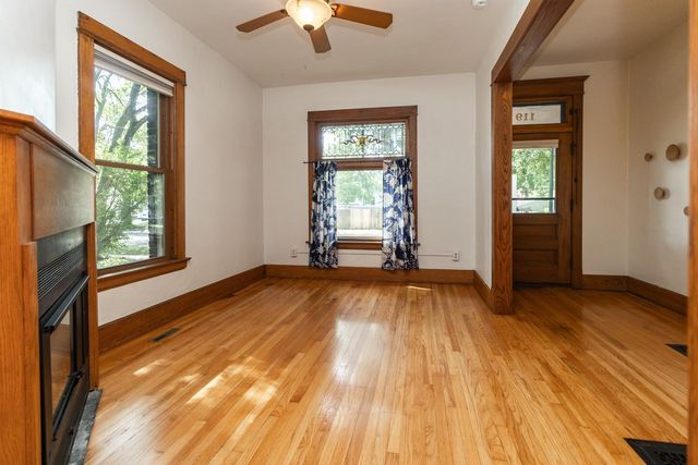 119 Isabel Street E, Saint Paul, MN 55107