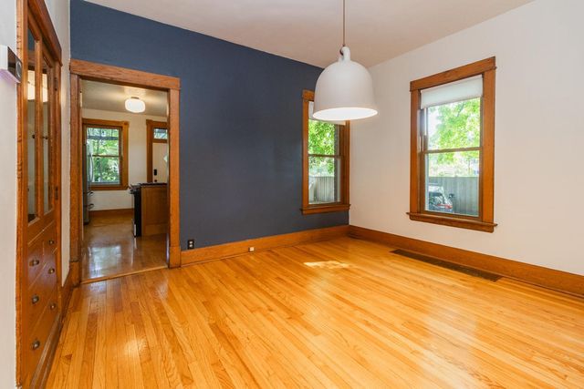 119 Isabel Street E, Saint Paul, MN 55107