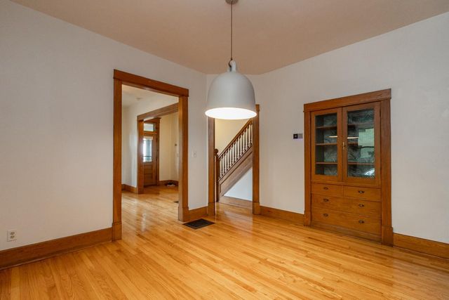 119 Isabel Street E, Saint Paul, MN 55107