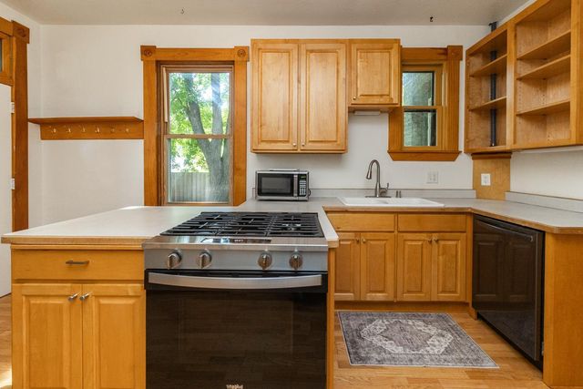 119 Isabel Street E, Saint Paul, MN 55107