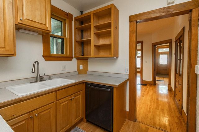 119 Isabel Street E, Saint Paul, MN 55107