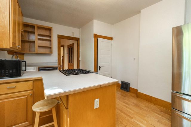 119 Isabel Street E, Saint Paul, MN 55107