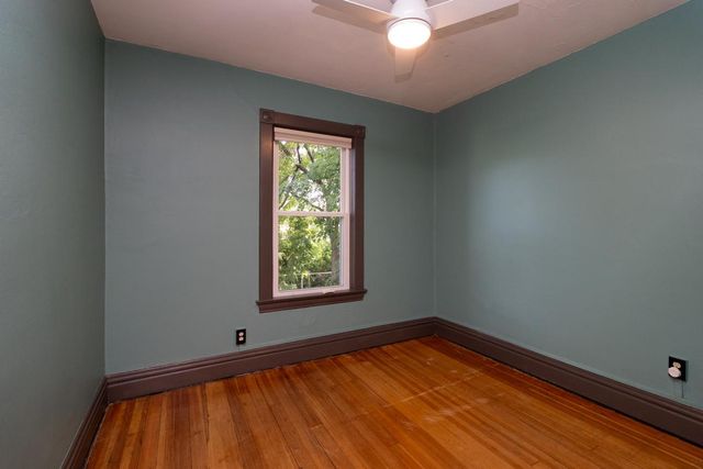 119 Isabel Street E, Saint Paul, MN 55107
