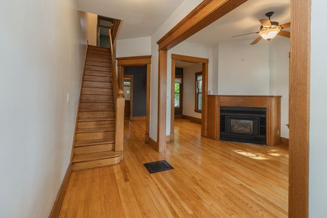 119 Isabel Street E, Saint Paul, MN 55107
