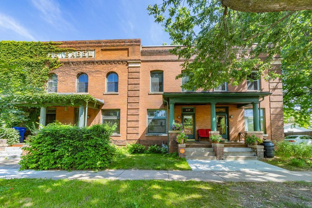 119 Isabel Street E, Saint Paul, MN 55107