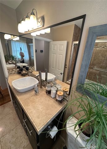 8956 Swinton Avenue, Los Angeles, CA 91343