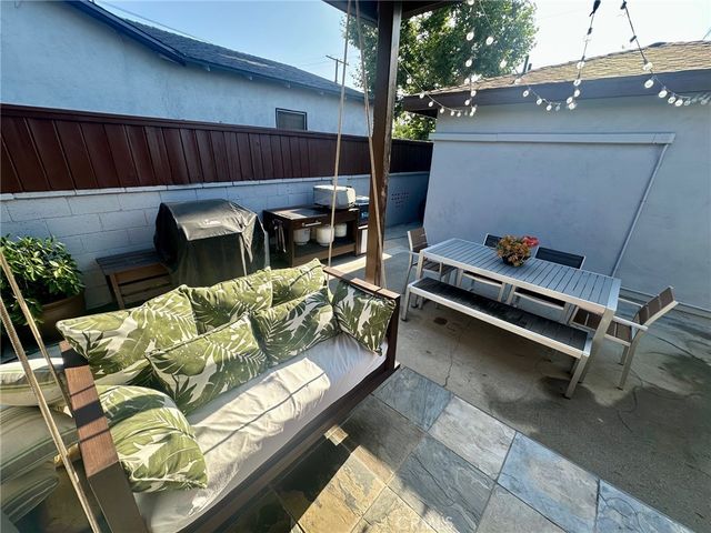 8956 Swinton Avenue, Los Angeles, CA 91343