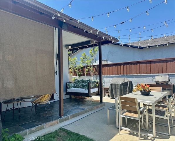 8956 Swinton Avenue, Los Angeles, CA 91343