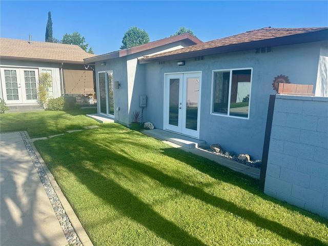 8956 Swinton Avenue, Los Angeles, CA 91343