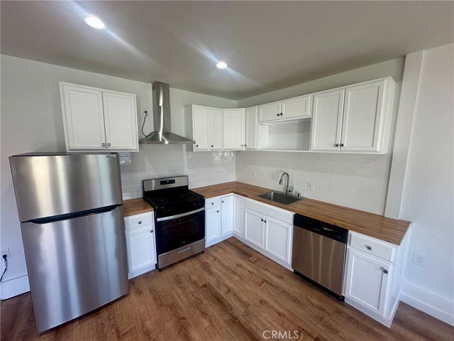 8956 Swinton Avenue, Los Angeles, CA 91343