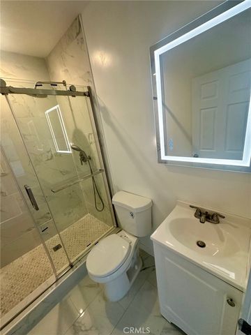 8956 Swinton Avenue, Los Angeles, CA 91343