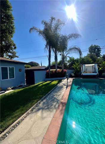 8956 Swinton Avenue, Los Angeles, CA 91343