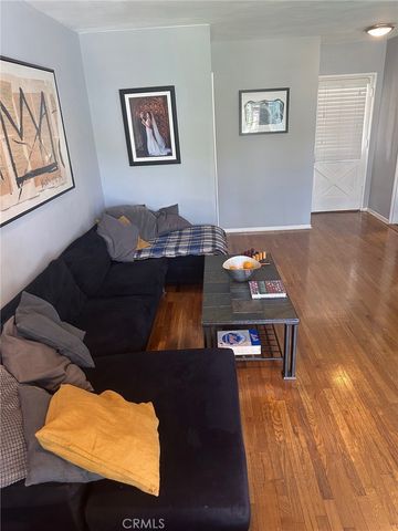 8956 Swinton Avenue, Los Angeles, CA 91343