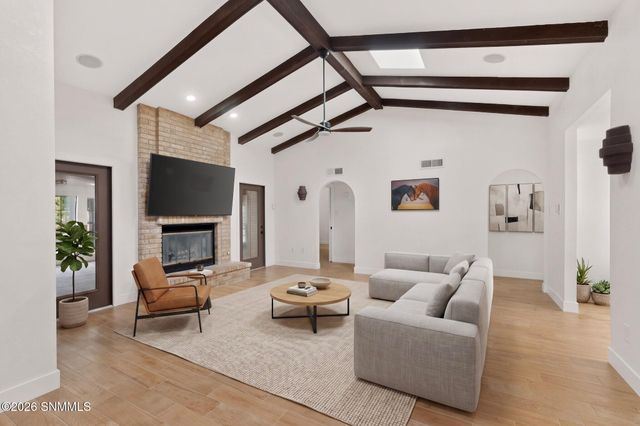 123 Lytton Circle, Las Cruces, NM 88001