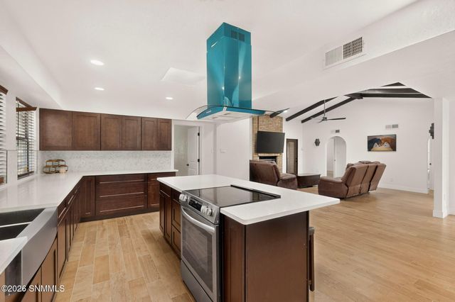 123 Lytton Circle, Las Cruces, NM 88001