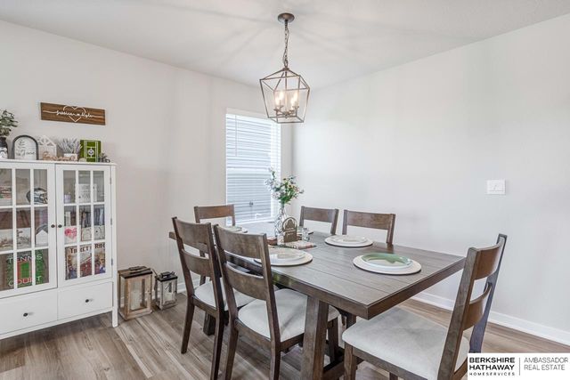 11462 Port Royal Drive, Papillion, NE 68046