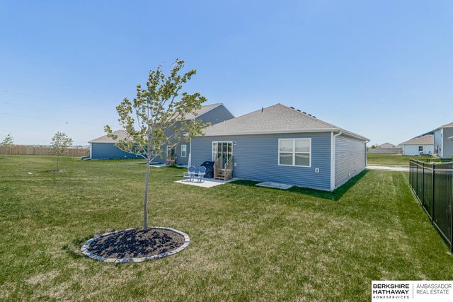 11462 Port Royal Drive, Papillion, NE 68046
