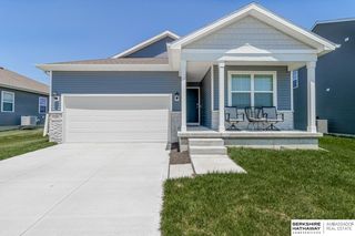 11462 Port Royal Drive, Papillion, NE 68046