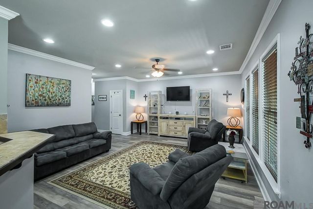 21089 Beau Chateau Blvd, Ponchatoula, LA 70454