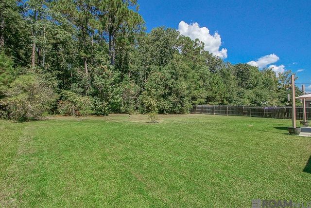 21089 Beau Chateau Blvd, Ponchatoula, LA 70454