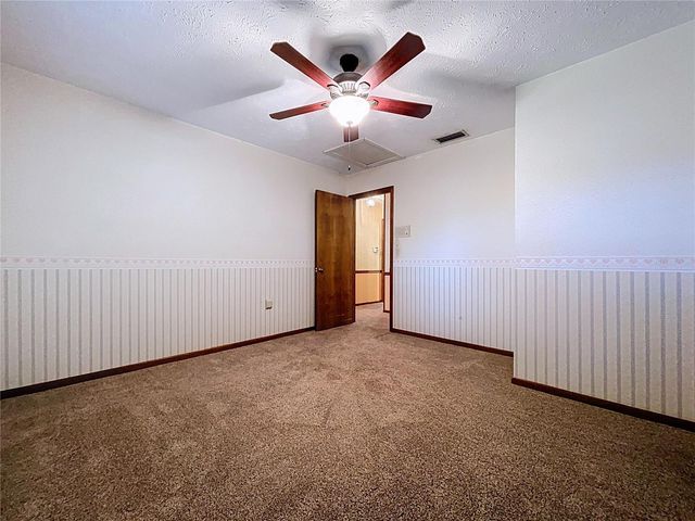 9471 MCINTOSH ROAD, Dover, FL 33527