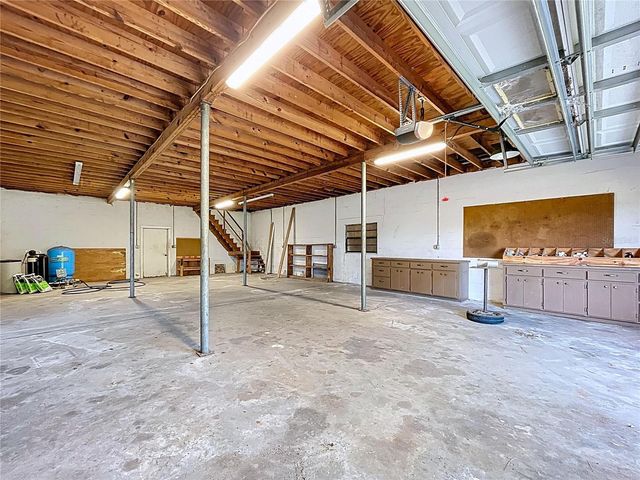 9471 MCINTOSH ROAD, Dover, FL 33527