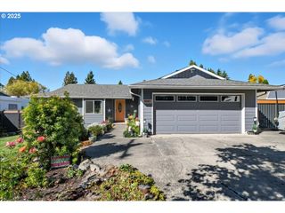 3517 Se RISLEY Ave, Milwaukie, OR 97267