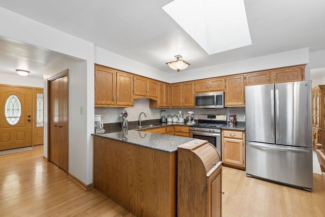 16170 Marigold Place, Orland Hills, IL 60487