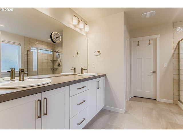 17412 Sw TRILLIUM Ln, Sherwood, OR 97140