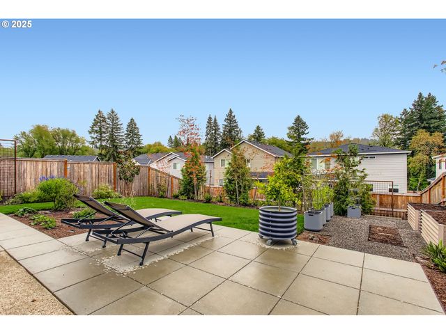 17412 Sw TRILLIUM Ln, Sherwood, OR 97140