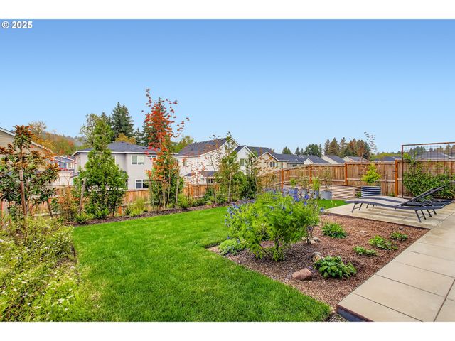17412 Sw TRILLIUM Ln, Sherwood, OR 97140