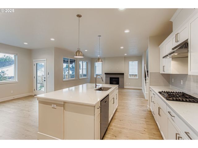 17412 Sw TRILLIUM Ln, Sherwood, OR 97140