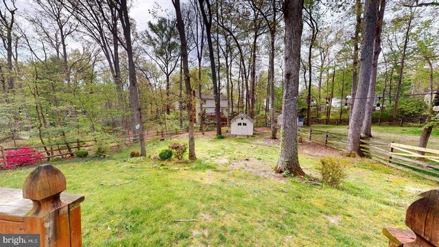 12043 STONEFORD DR, Woodbridge, VA 22192