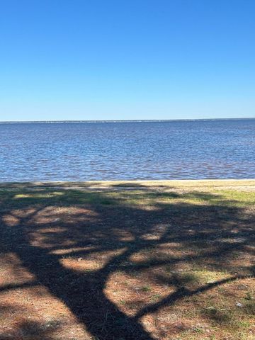 317 Bayshore Drive, Destin, FL 32550