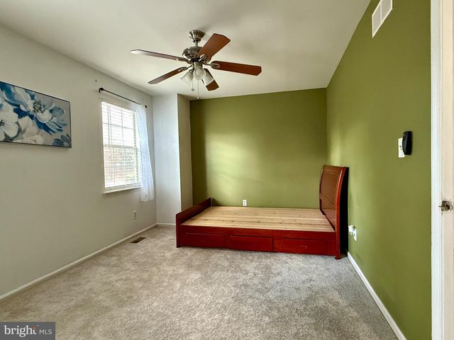 9 INGRID CT, Wilmington, DE 19808